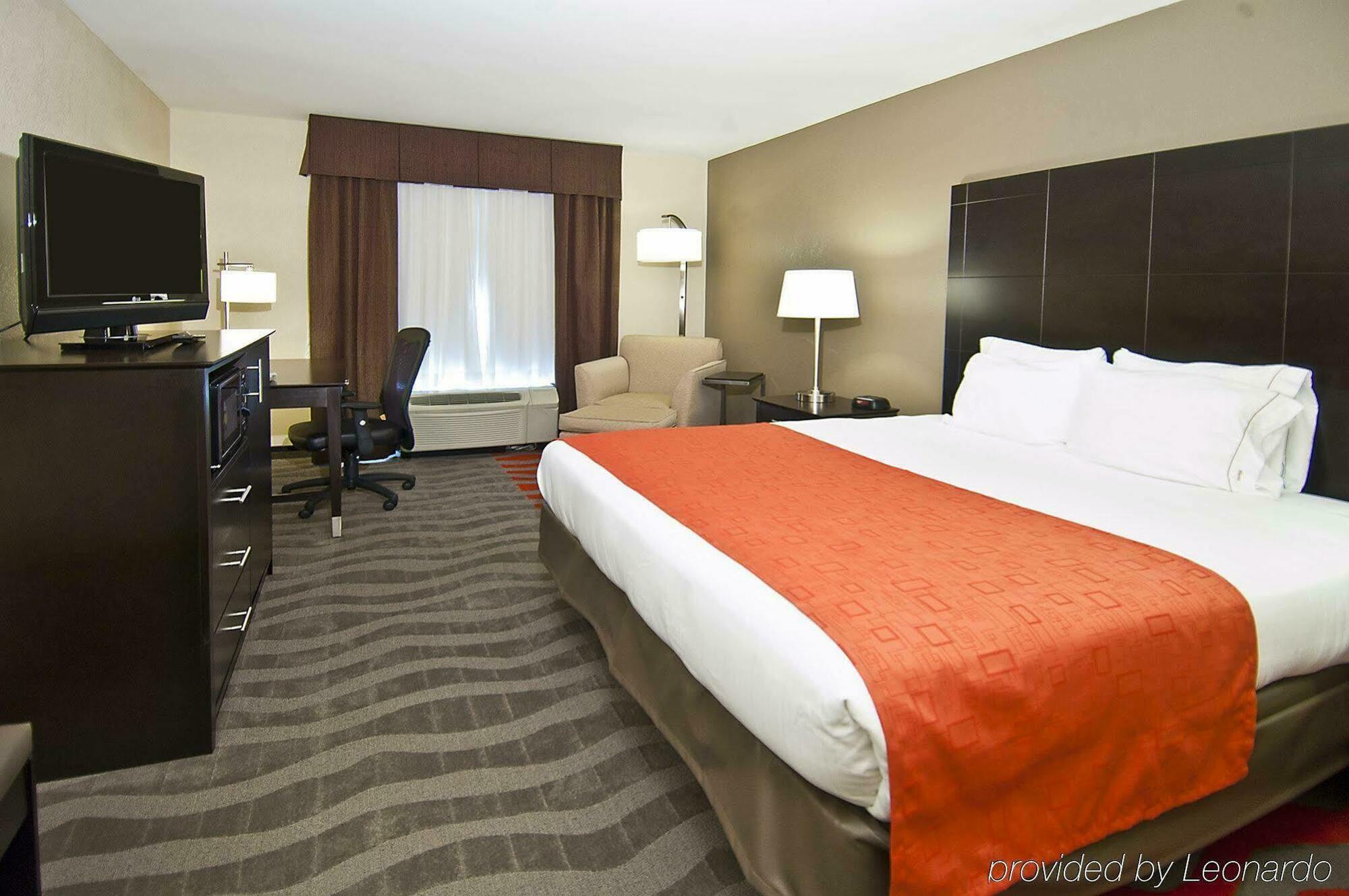 Holiday Inn Express & Suites Tupelo By Ihg Pokoj fotografie